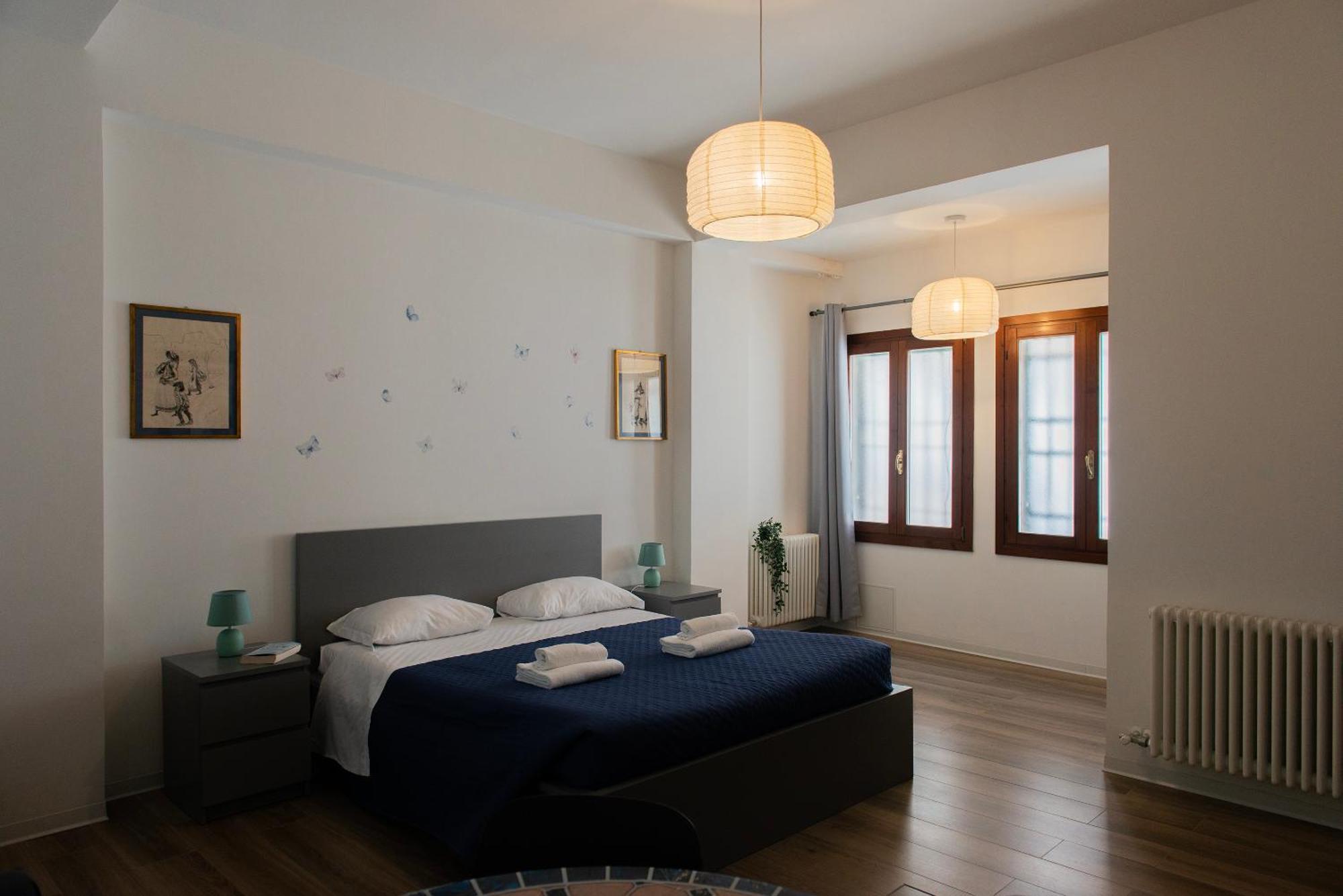 Twin Grande, Grazioso Pied-A-Terre A Venezia Lägenhet Exteriör bild