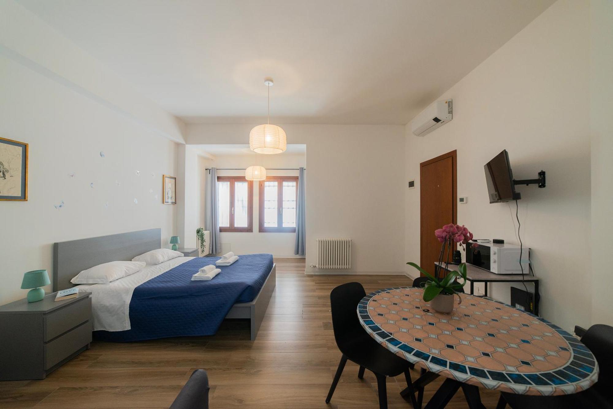 Twin Grande, Grazioso Pied-A-Terre A Venezia Lägenhet Exteriör bild